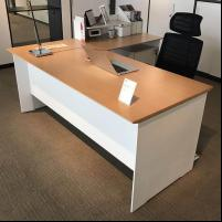 震旦辦公桌主桌1600x800x740 側桌 977x600x960自然橡木色.png